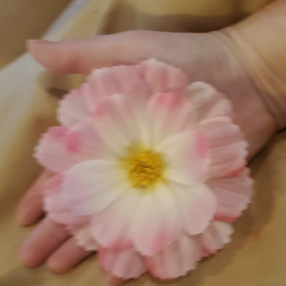 Pink Hair Flower Set - Picture 3 of 3